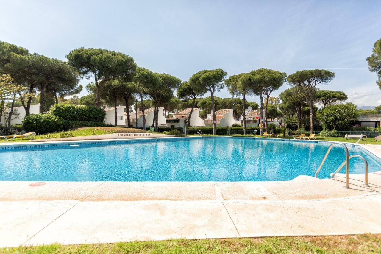 Beachside Cosy Apartment With Pool Εστεπόνα Εξωτερικό φωτογραφία